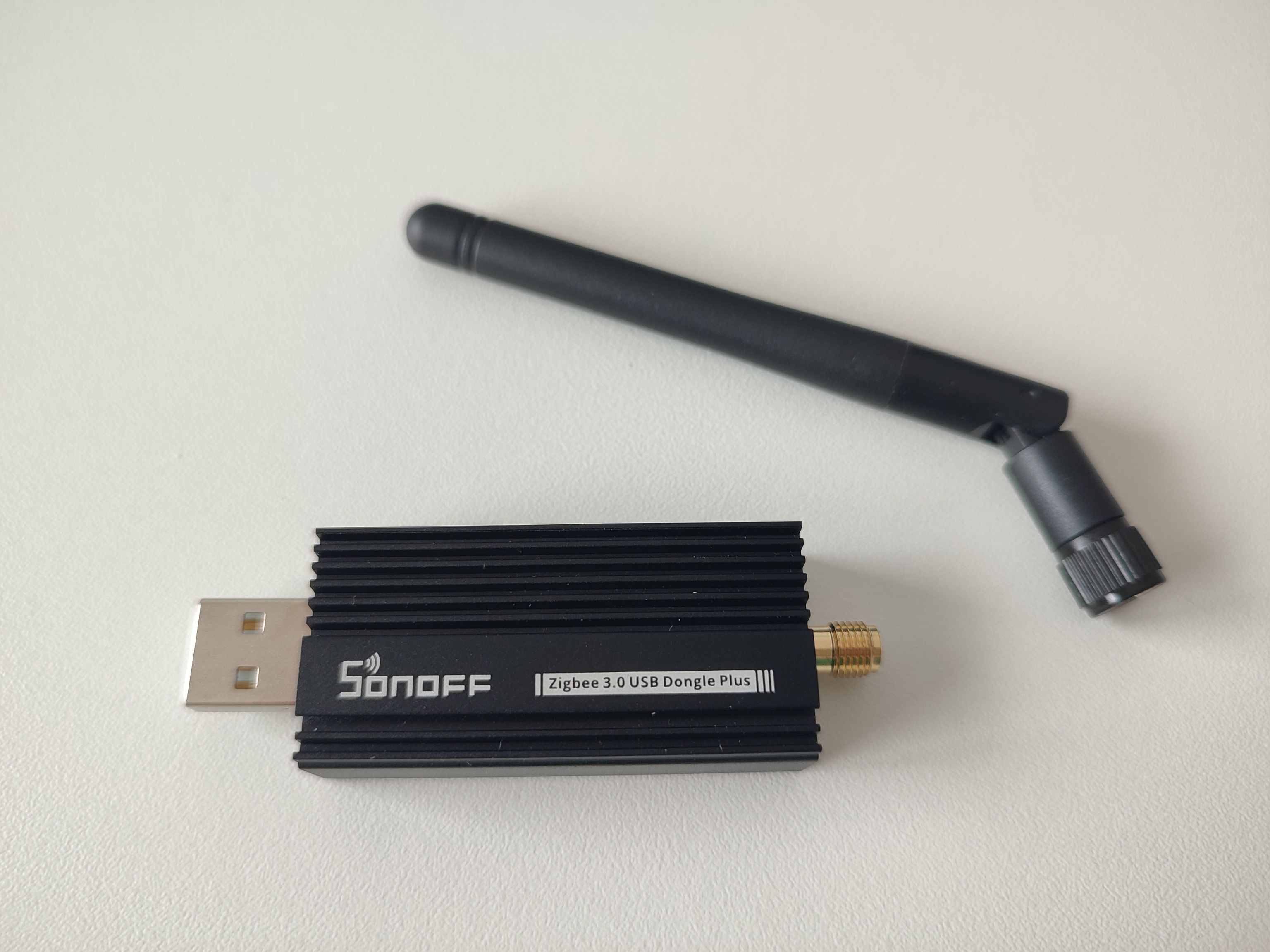 Sonoff ZBDongle-E USB Stick with detached antenna